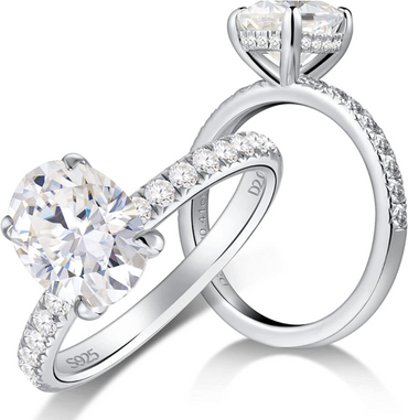 Vintage Oval Cut Moissanite Engagement Ring